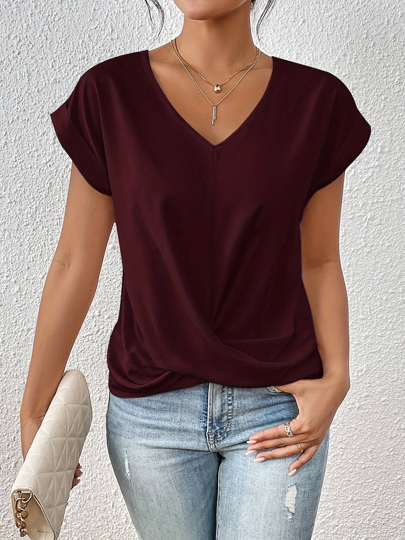 NURIA™ | Camiseta ligera con escote corazón