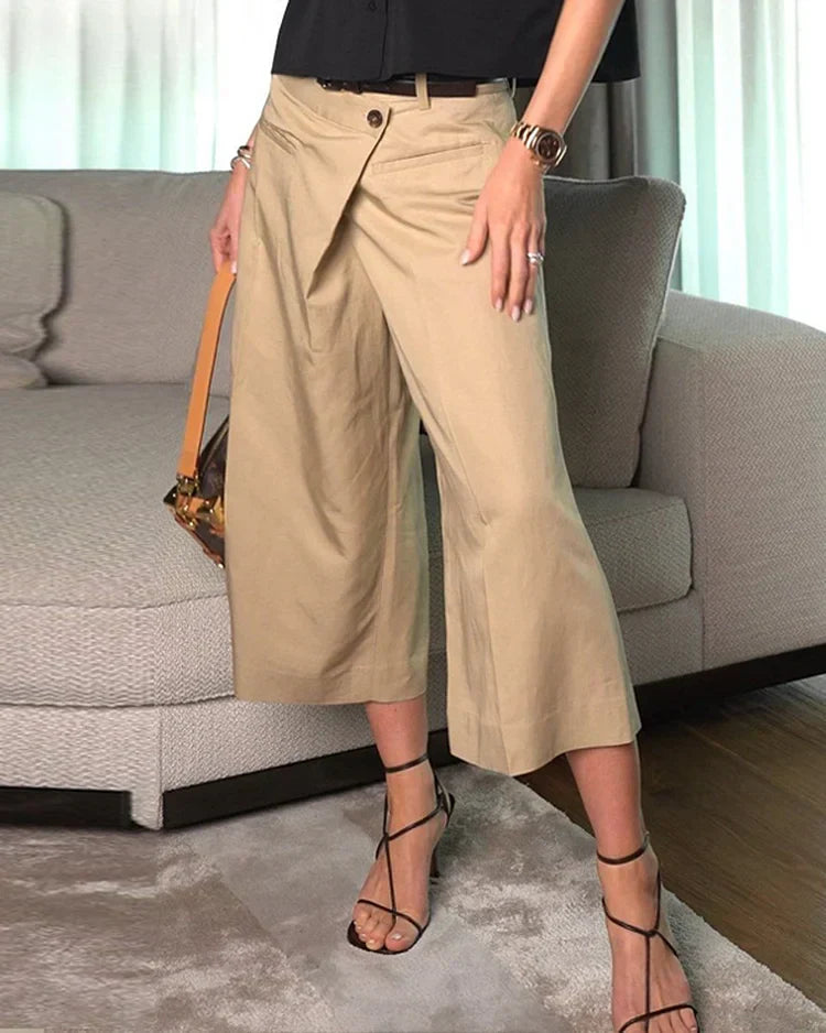 LOURDES™ | Conjunto con top de solapa y pantalón cropped