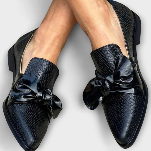 DANIELA™ | Mocasines con lazo y textura elegante