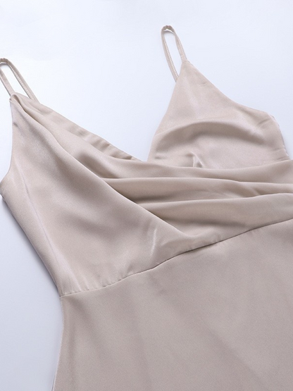 MARTA™ | Vestido de satén con escote drapeado
