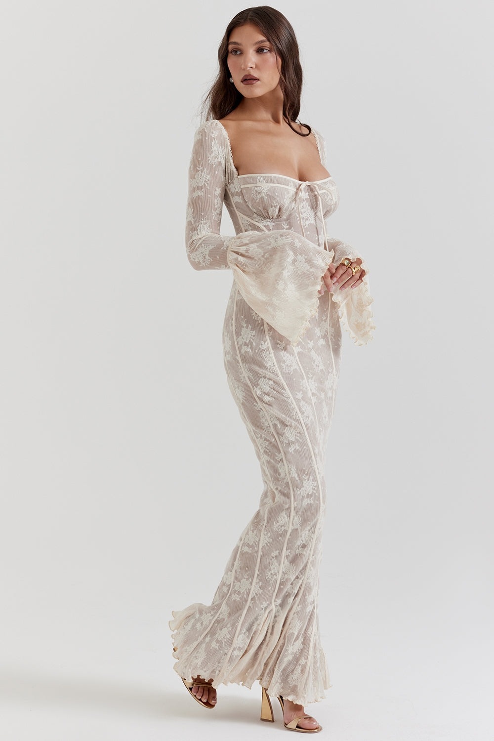 LUNA™ | Vestido de encaje con escote corazón