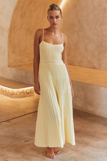 ALICIA™ | Vestido midi ligero con escote halter